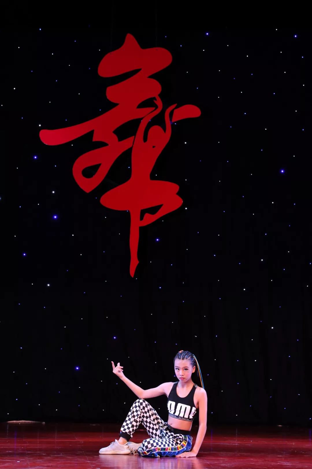 拍摄:夏文娟,七楼,庞民返回搜狐,查看更多