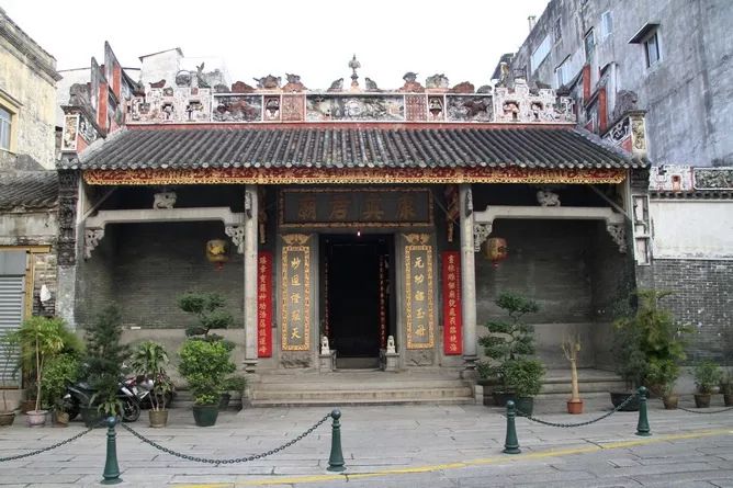 三口八胃这家营业有60年之久的澳门老茶楼带你时光倒流回到过去