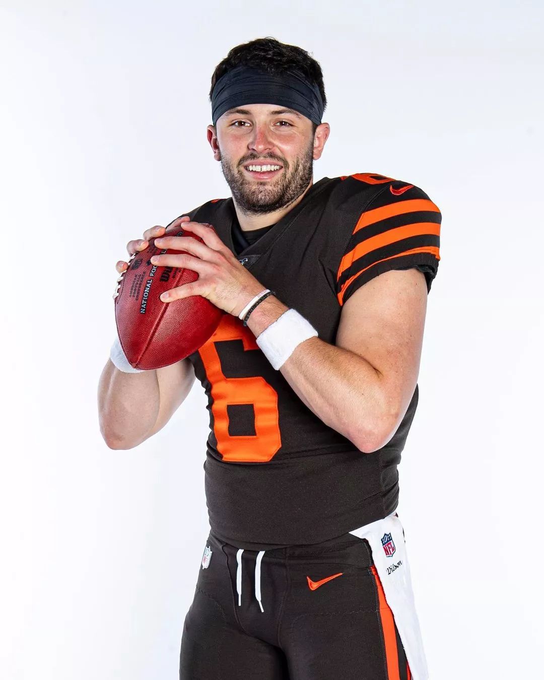 nfl新科mvp马霍姆斯领衔新一波球星定妆照