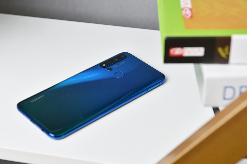 2000元享受ai四摄 华为nova 5i开箱