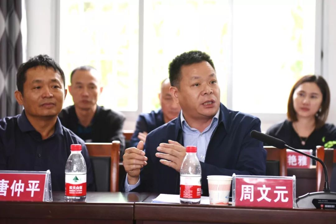 谢岗党政企代表团到镇雄考察学习并对接工作