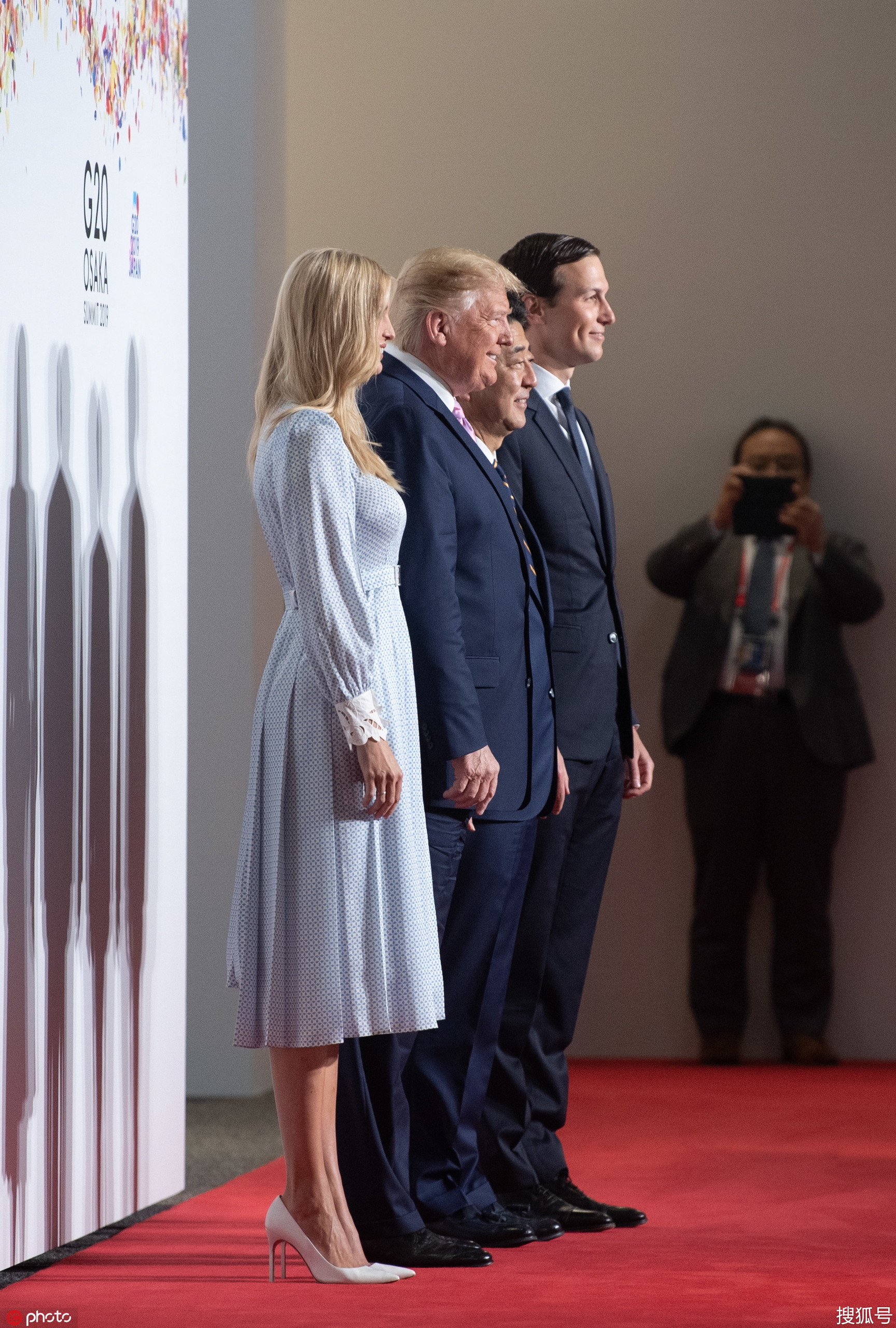 日本大阪g20峰会:安倍特朗普会晤勾肩搭背哥俩好