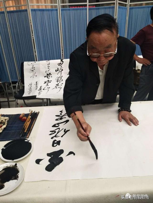 和旅游局,县文联承办,陕西焦宏文化发展有限公司和乾县书法家协会协办