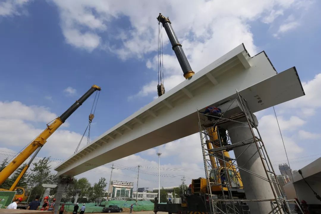 金马怡园小区门口