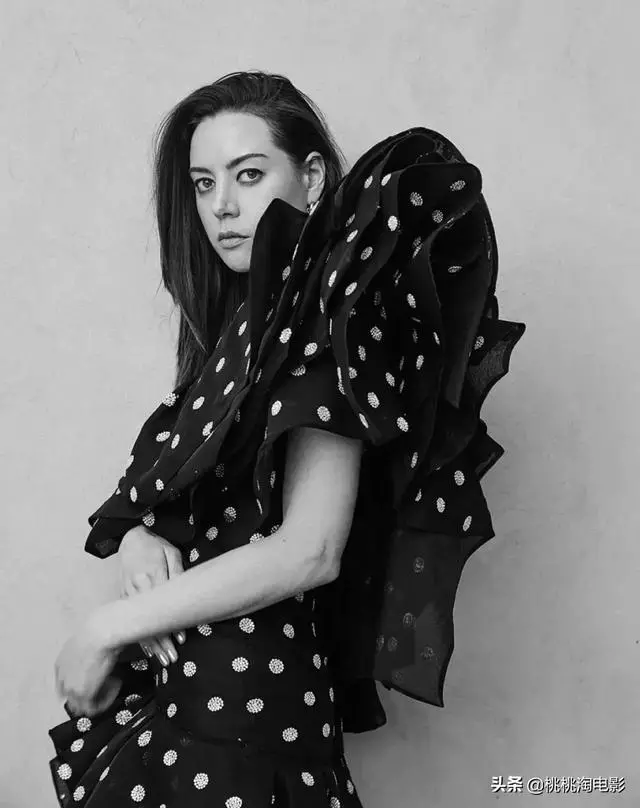 组图:有人说她是美国闫妮_lenny