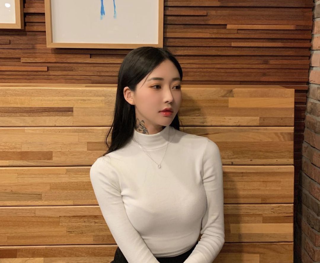 死鱼眼飞机场的男人婆换头变超美甜心可她为啥嫁了个长鼻怪