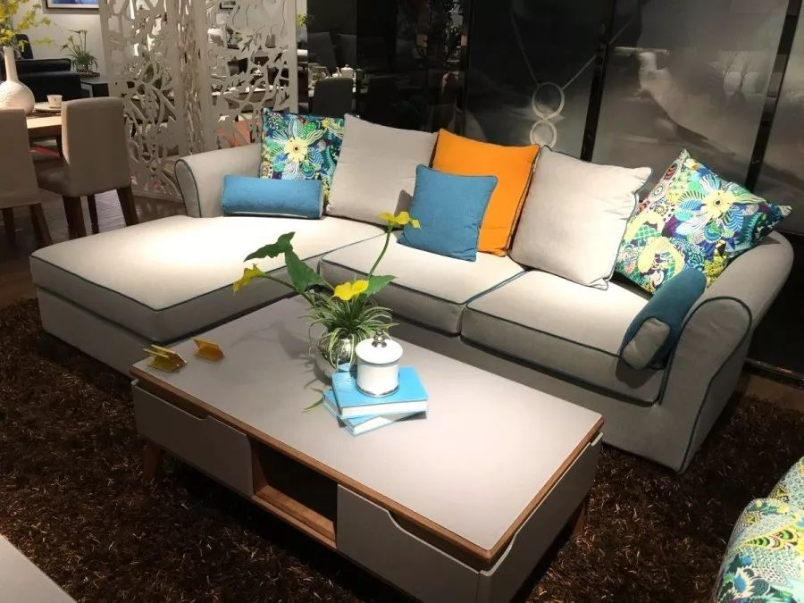 华日布艺沙发舒适有颜值720与您相约华日厂购会