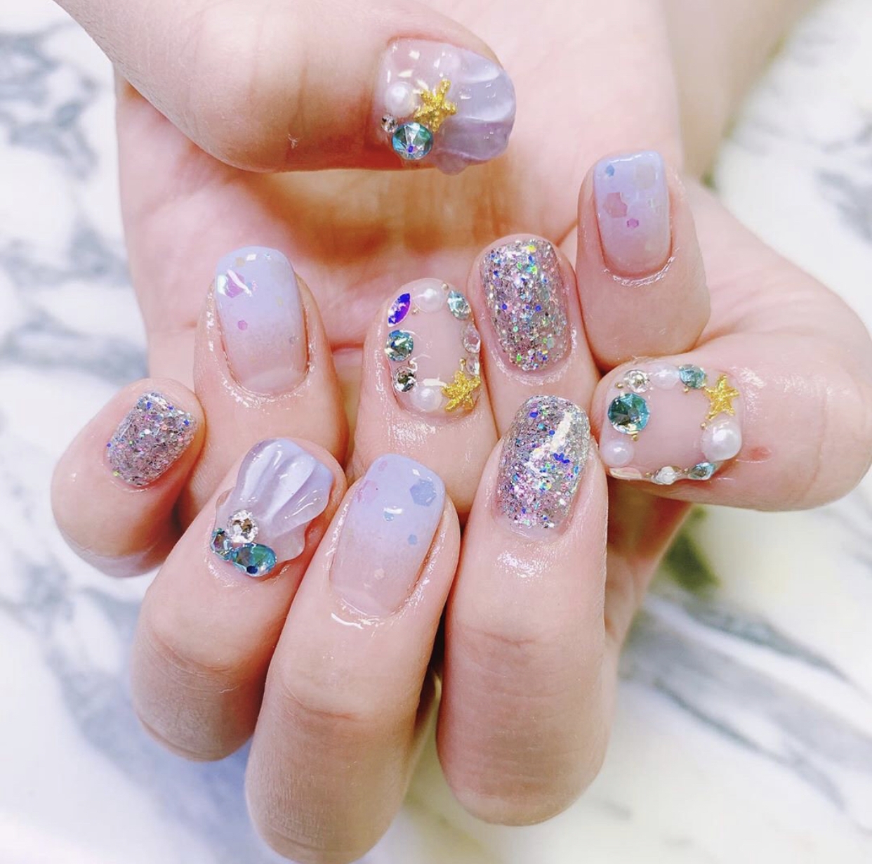 原创夏天女生们的美甲让人眼花缭乱这些美甲才是真爱