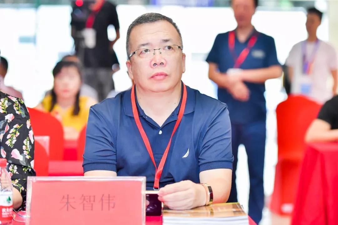 协会,厦门市茶叶学会会长,厦门茶叶进出口有限公司总经理陈志雄先生