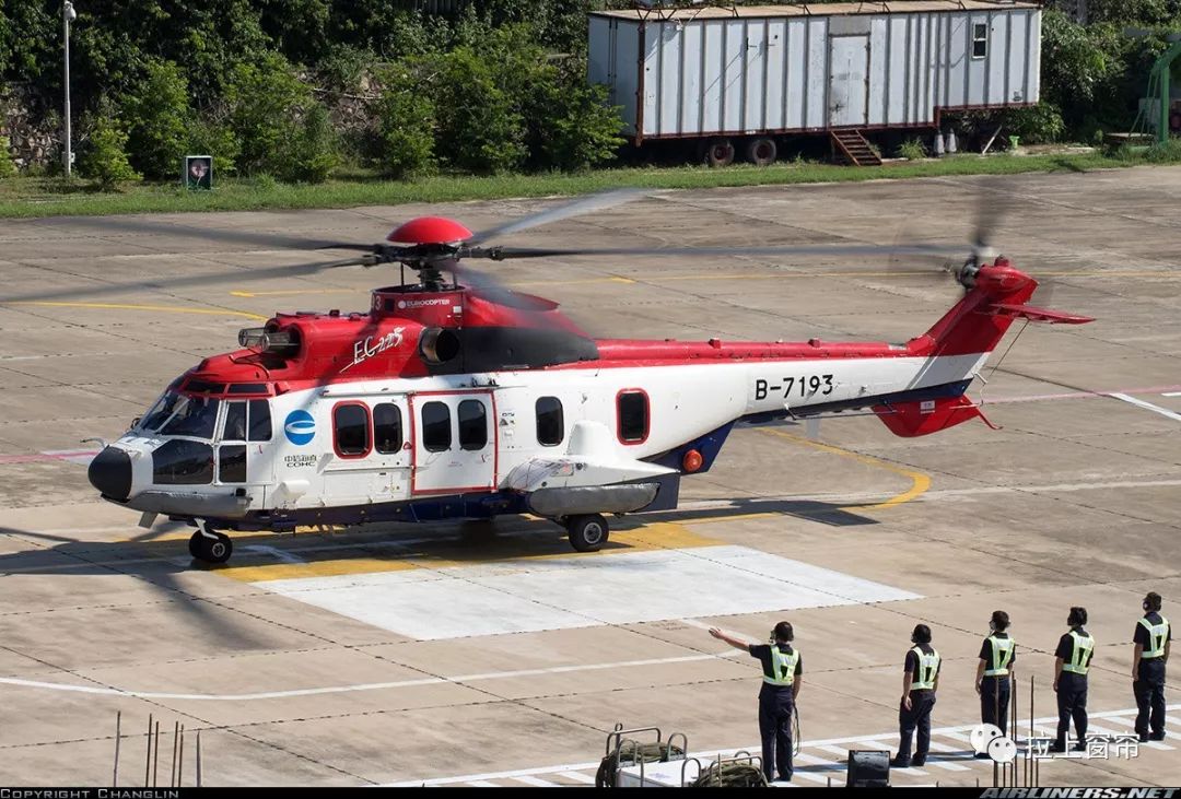 h215和h225直升机的商品名叫做超级美洲豹(super puma),这款飞机的
