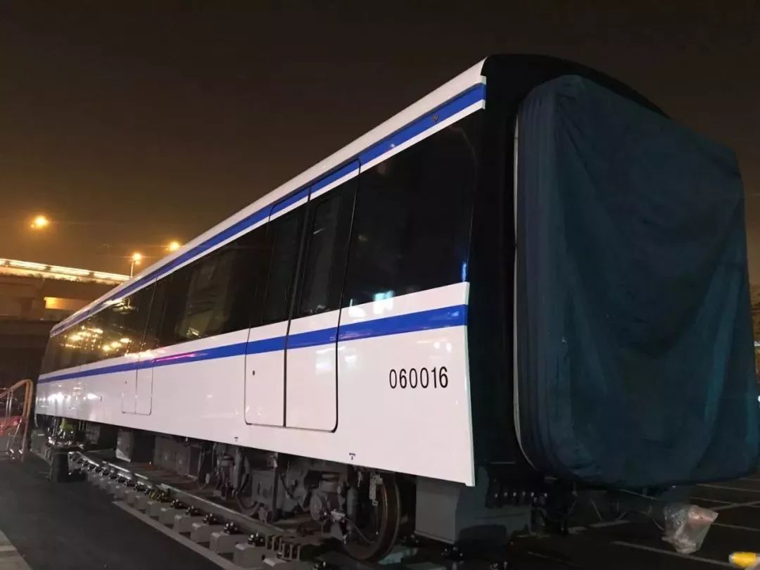 看完了6号线列车图片,不过瘾,再来看下相关视频:杭州地铁6号线概况