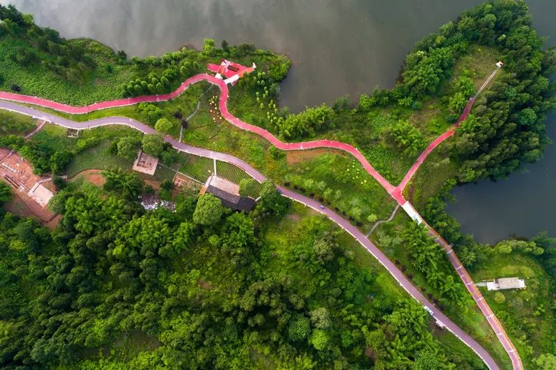 环湖步道秋池,生态文化长廊,古道遗址,祠宇陵墓…返回搜狐,查看