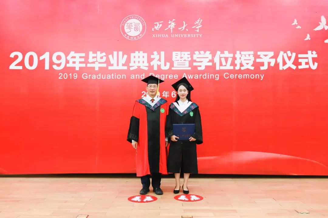 拨穗,礼成!穿学位服的我们,真好看