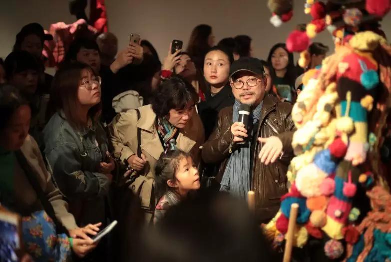 叶锦添:闲观万物,透视自我_lili