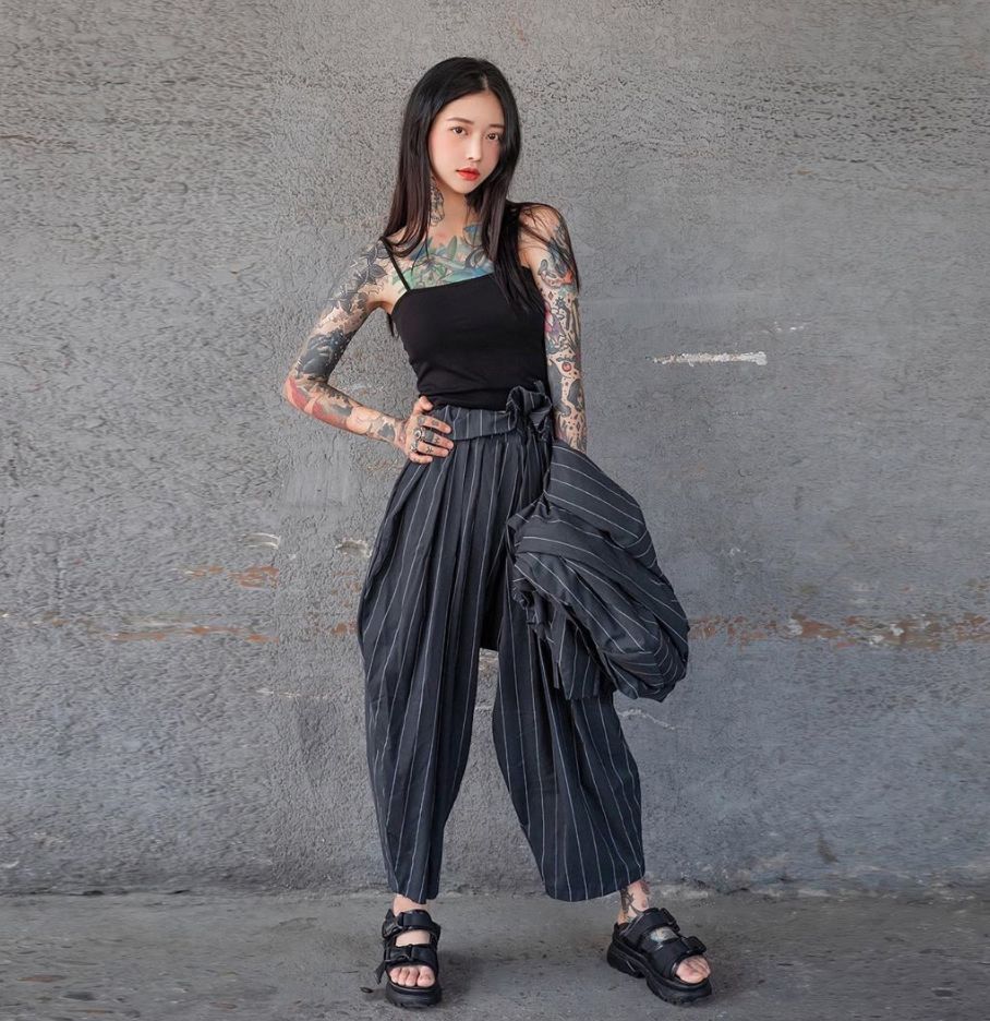 可她为啥嫁了个长鼻怪?_lina