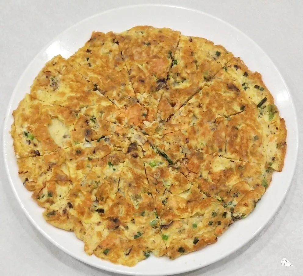 特色香煎鱼饼★◆香煎鱼饼:38元/份◆香煎豆腐:28元/份◆鱼肠煎蛋