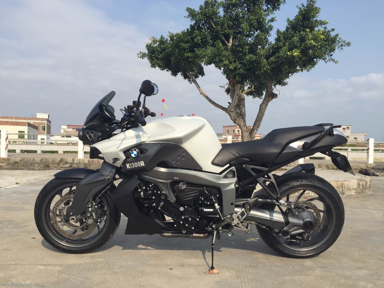 生不逢時的街車霸王寶馬k1300r