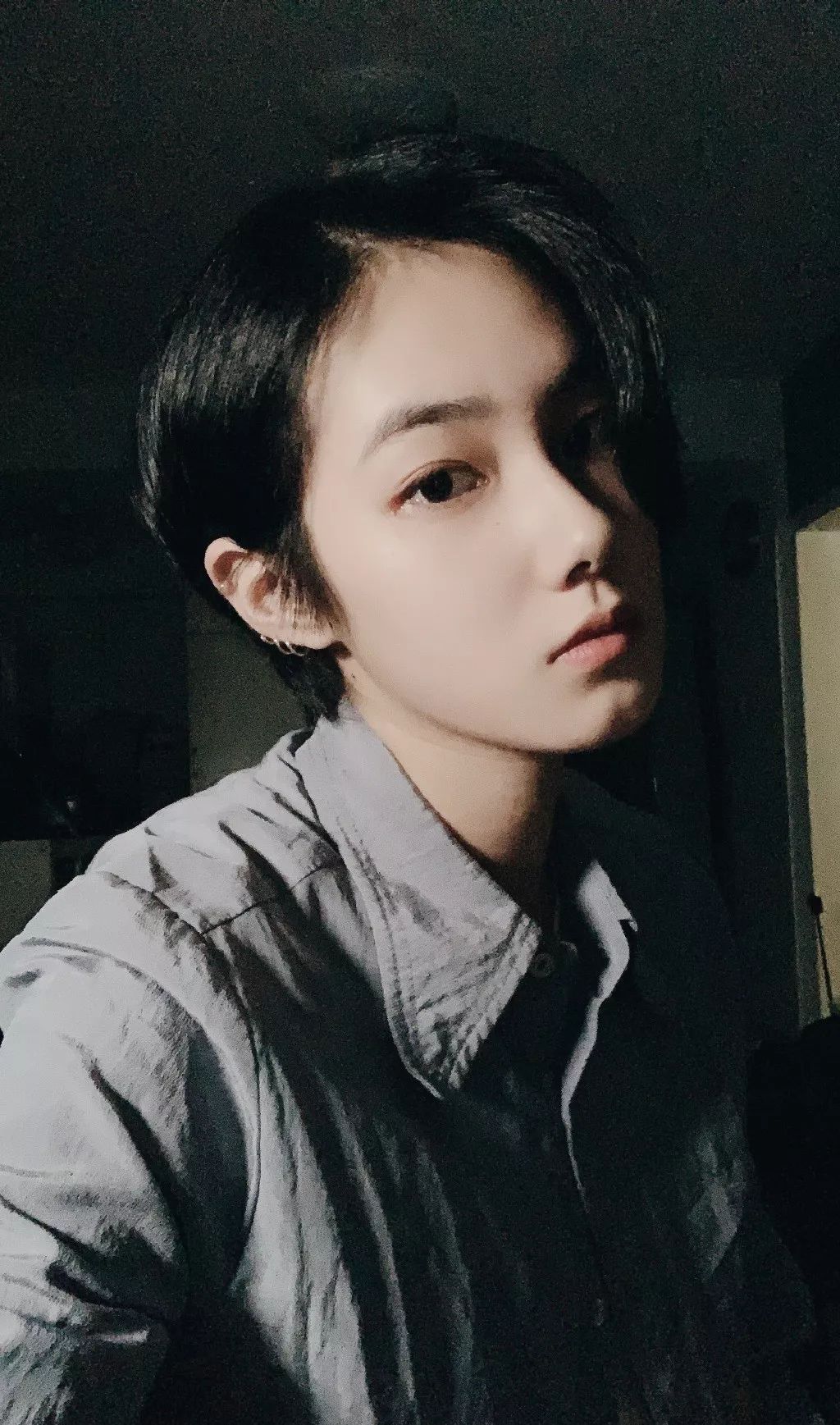 出柜后颜值逆天16岁惊艳时尚圈被誉为小全智贤