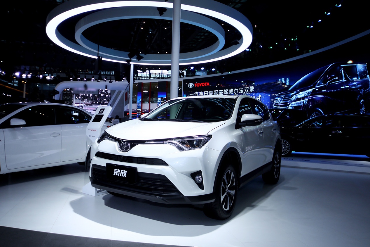 tnga旗舰领航 一汽丰田全系车型亮相厦门