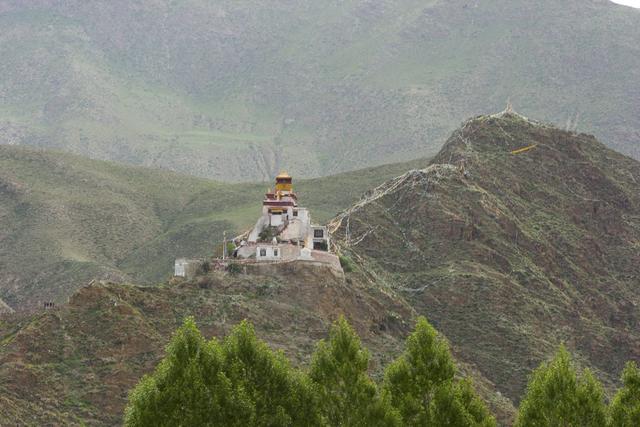这是西藏的第一座宫殿,它的故事要从吐蕃王朝说起