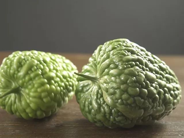 热热热热热夏天降暑全靠吃掉这两个瓜