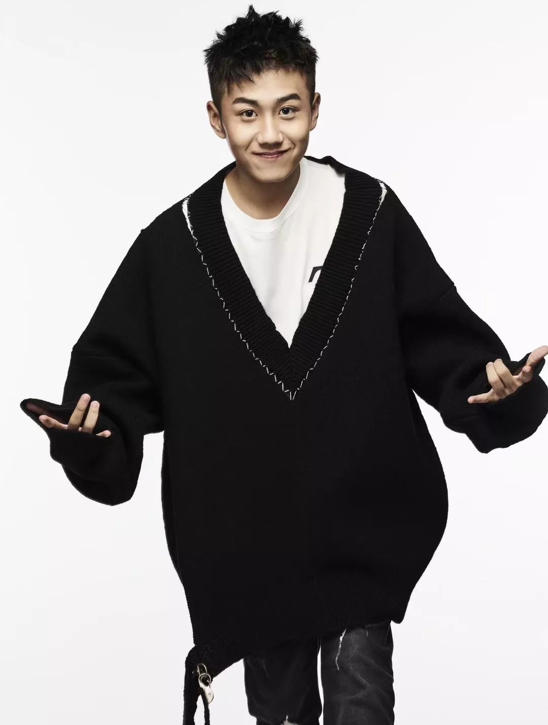 专访姜冠南少年派的熊孩子江天昊现实里的人间段子手