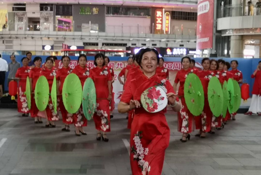 媒体聚焦南昌三套上稿红歌快闪为党庆生