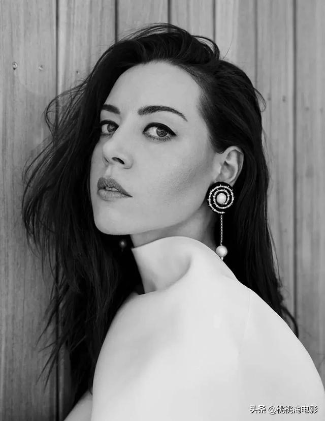 组图:有人说她是美国闫妮_lenny