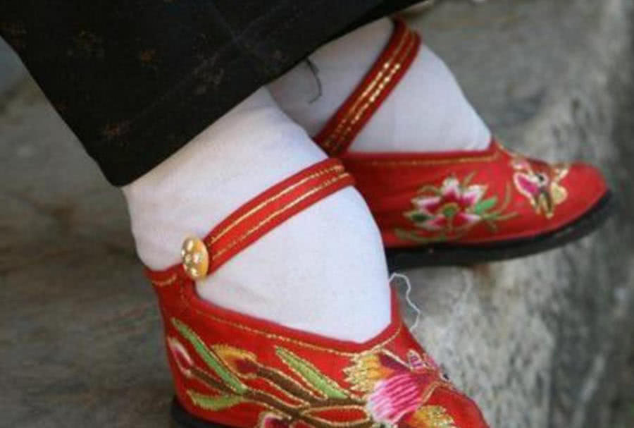 清朝女人的小脚图片