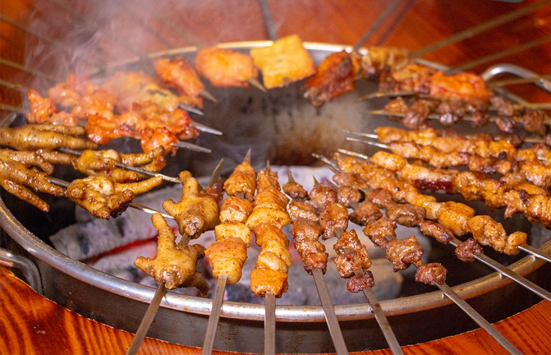 巨型烤串空降晋江55公分比手臂还要长长长长长