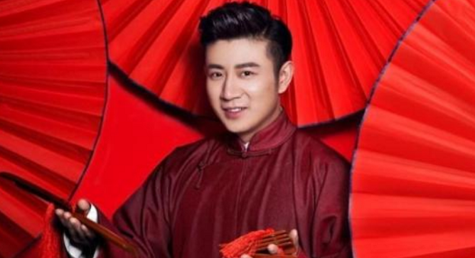 上过春晚,自幼先后从师于相声表演艺术家冯宝华先生,相声演员冯春岭