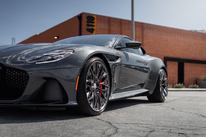 dbs superleggera