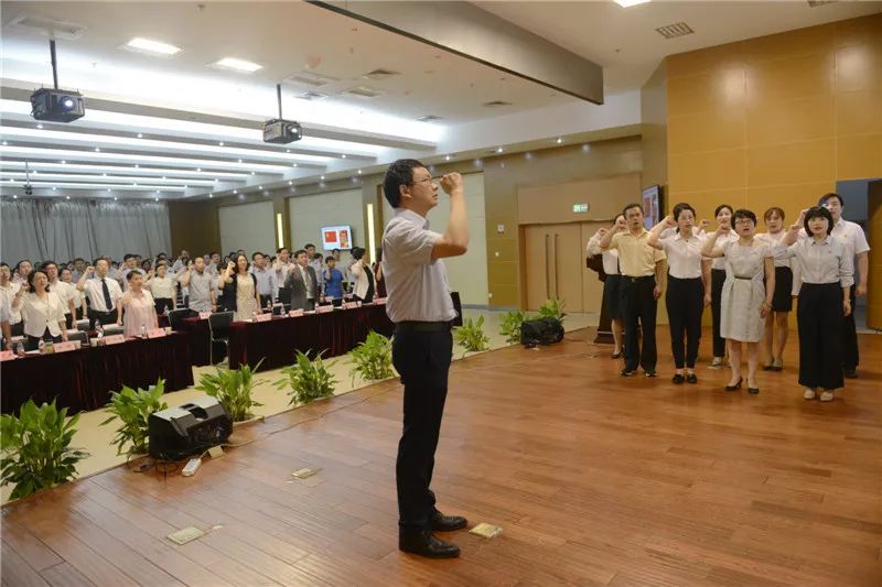 红色先模坚守初心做表率   杏林青马坚定信念跟党走