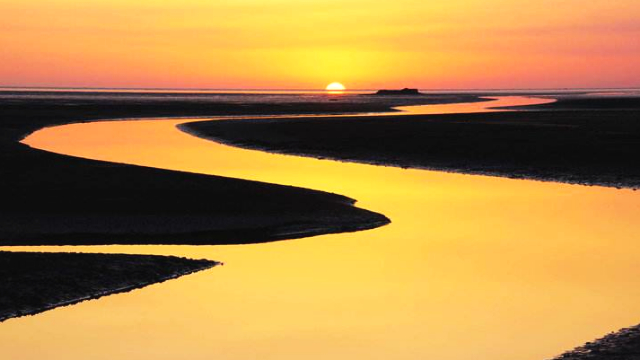 白日依山尽黄河入海流最美黄昏就在此