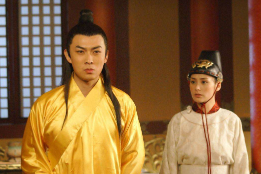 武则天为什么赐死李重润_李显