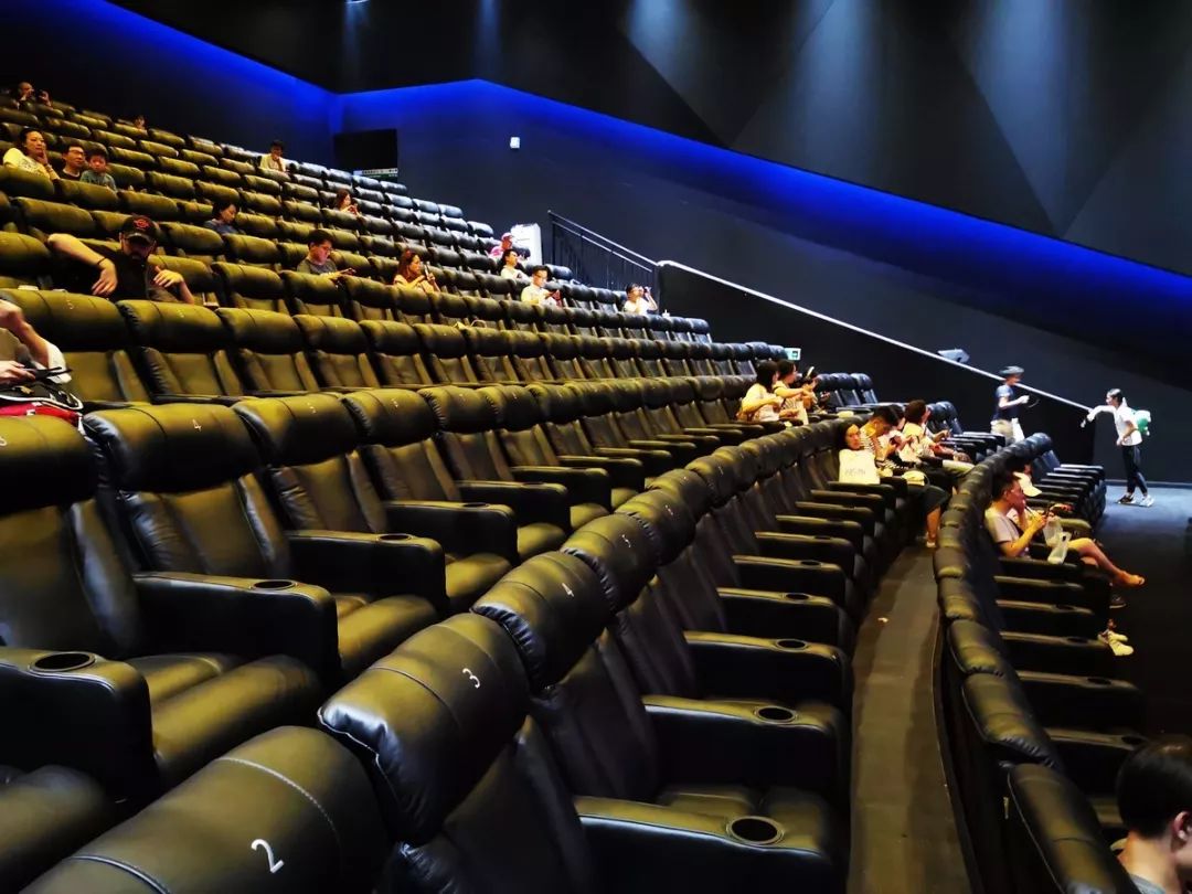 此外,我注意到五角场万达影城和寰映影城一样,也是罕见的同时拥有"