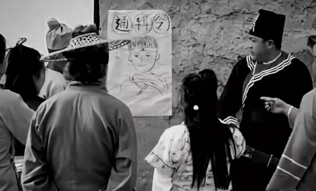 邱二娘被押送泉州,受尽严刑拷打,始终坚贞不屈.