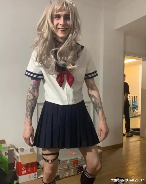 旭旭宝宝之后又一名斗鱼游戏主播挑战女装 真是太秀了,那咋办嘛