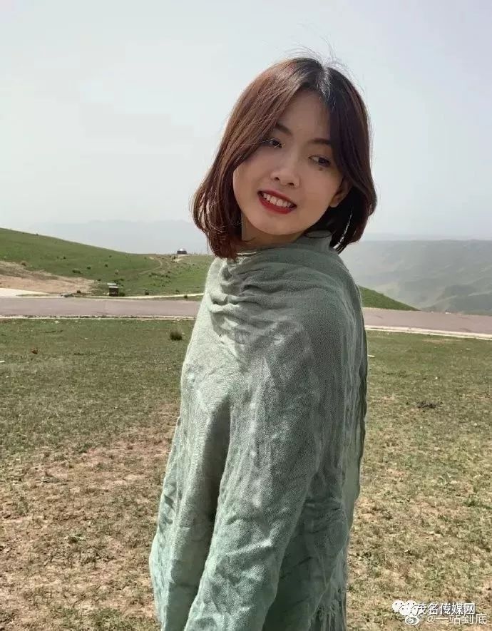 茂名一位校花学霸竟然美得如此让人动容