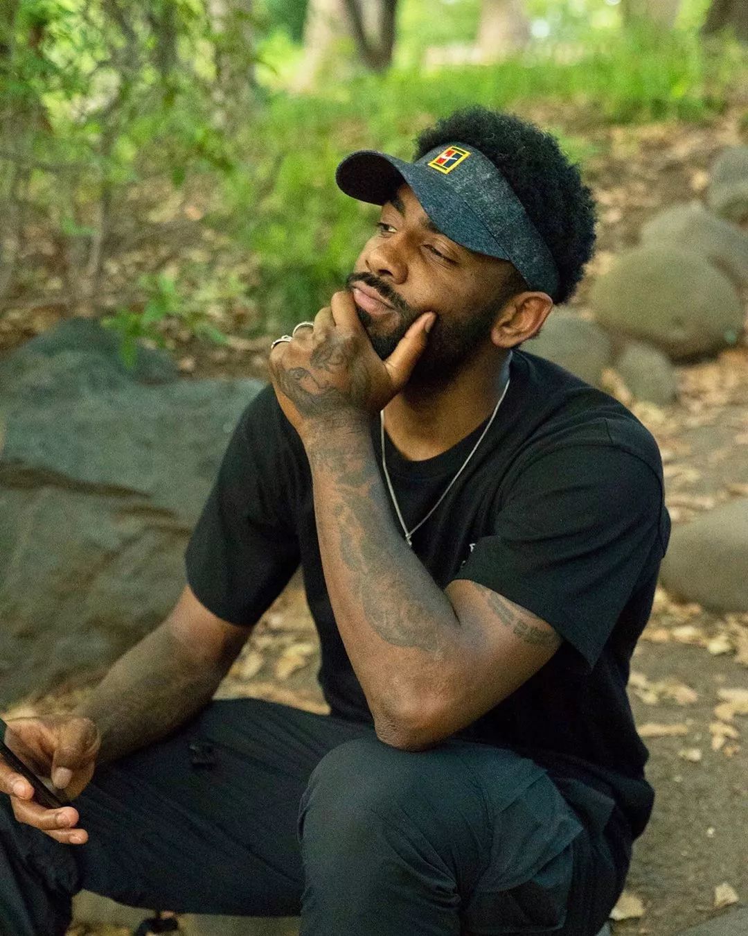 过得潇洒欧文与女友同游日本好甜蜜啊