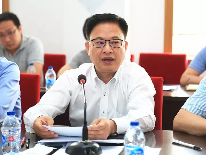 主持会议区委政法委常务副书记顾军他要求,要举全区力量,用一个月时间