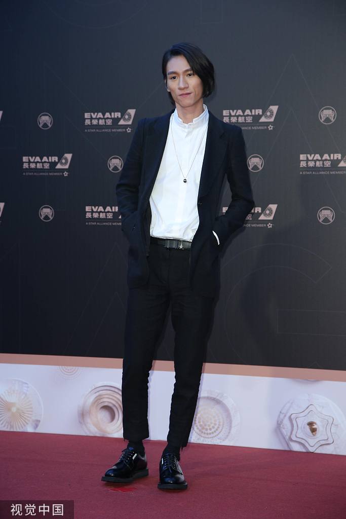 30届金曲奖红毯 女星好身材藏不住 言承旭略显憔悴