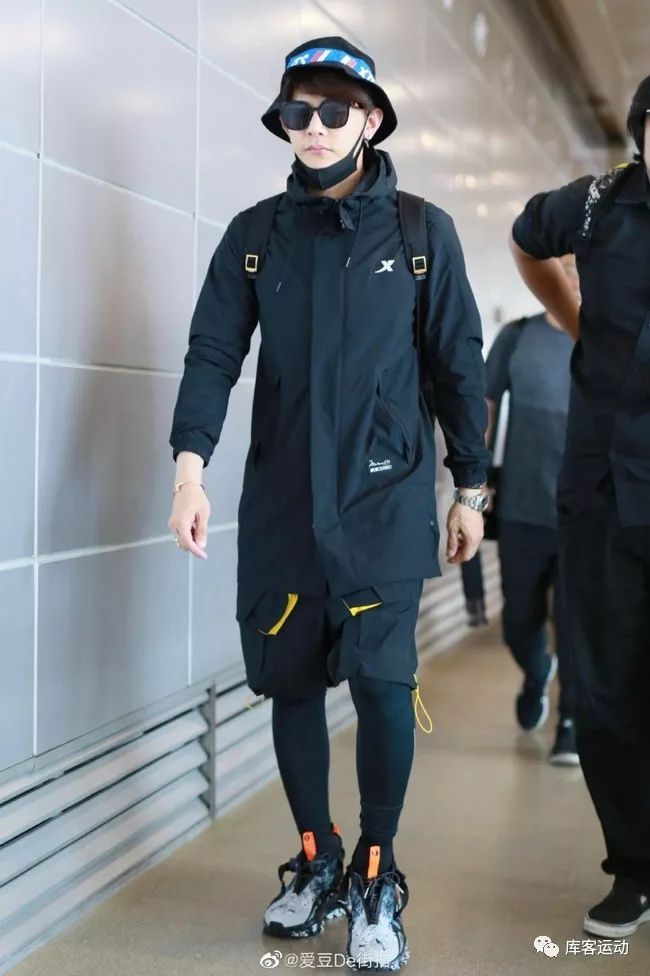 王俊凯 bally kuba champion赵志伟 balenciaga track阿云嘎 李宁