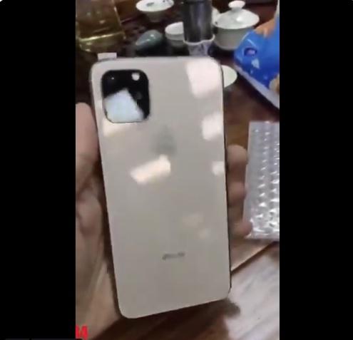 都不要吵了，iPhone 11或许就长这样！(图3)