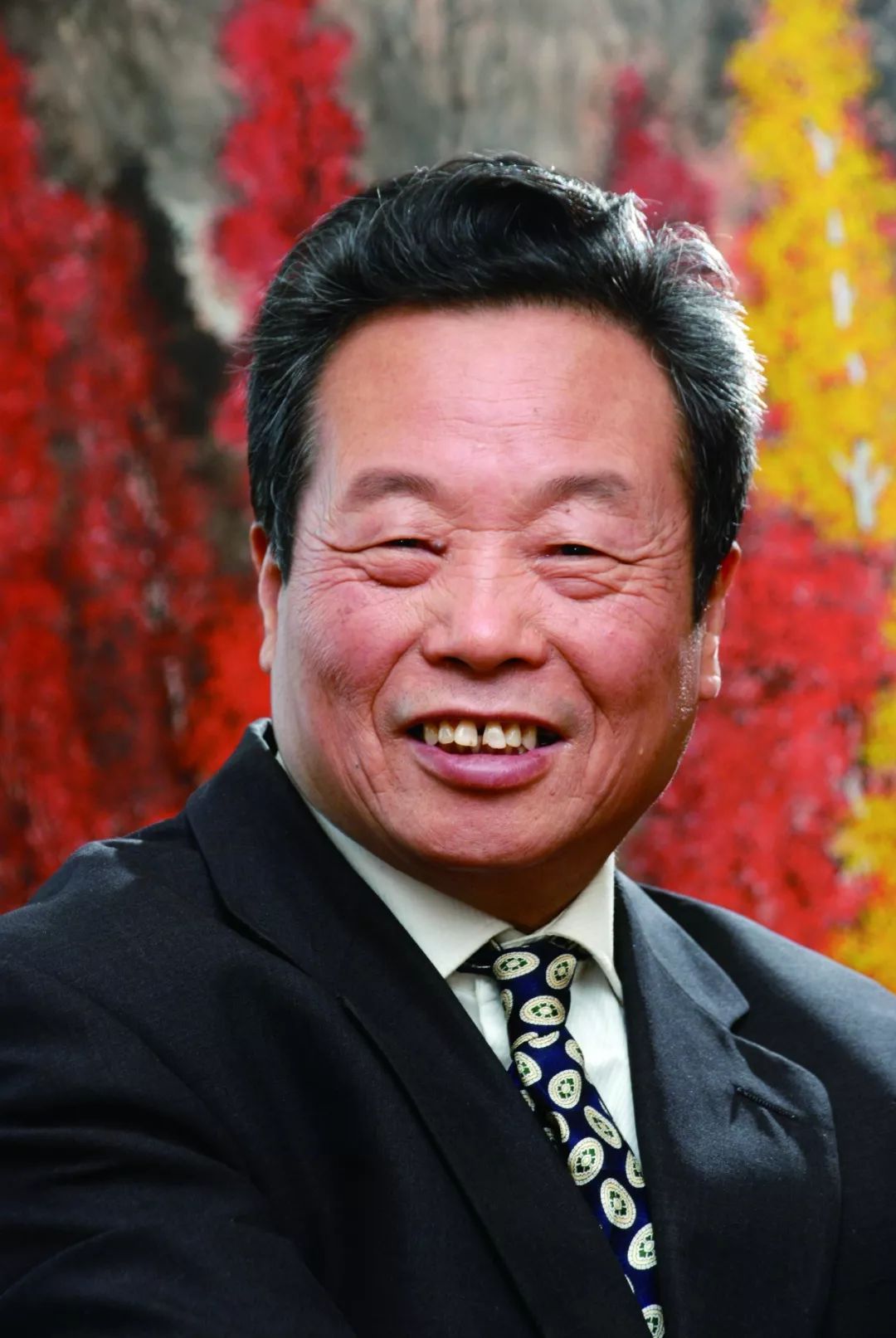 卢志学,1941年生于吉林省扶余县,祖籍山东,1966年毕业于鲁迅美术学院