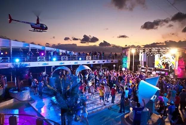 星旅邮轮丨除了草莓coachellaumf这些音乐节外你知道啥是holyship吗