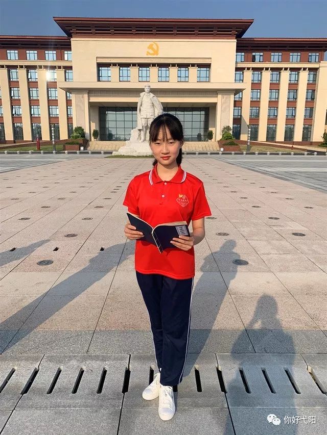 弋阳方志敏中学学生诵读可爱的中国代表江西省入选教育部经典诵读全国