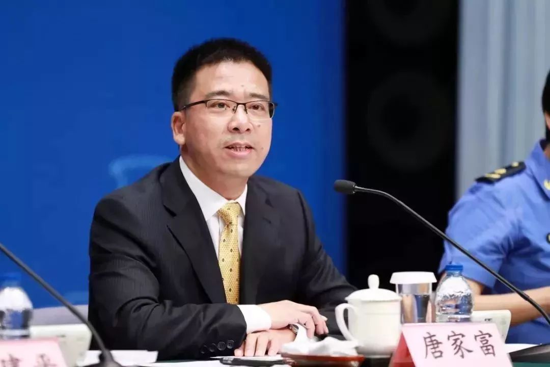 权威发布丨市政府昨天专门为垃圾分类开了一场新闻发布会,现场回应了