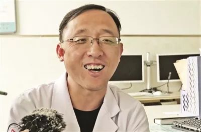 "连日来,记者先后来到青海省黄南州人民医院,甘肃省甘南州合作市妇幼