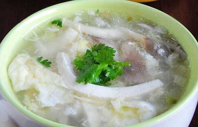 蘑菇三鲜汤的功效及做法